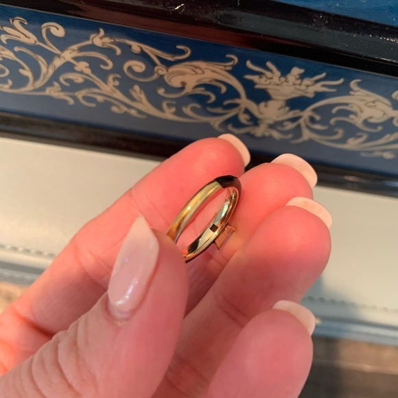 Mejuri Monochrome Topaz Ring